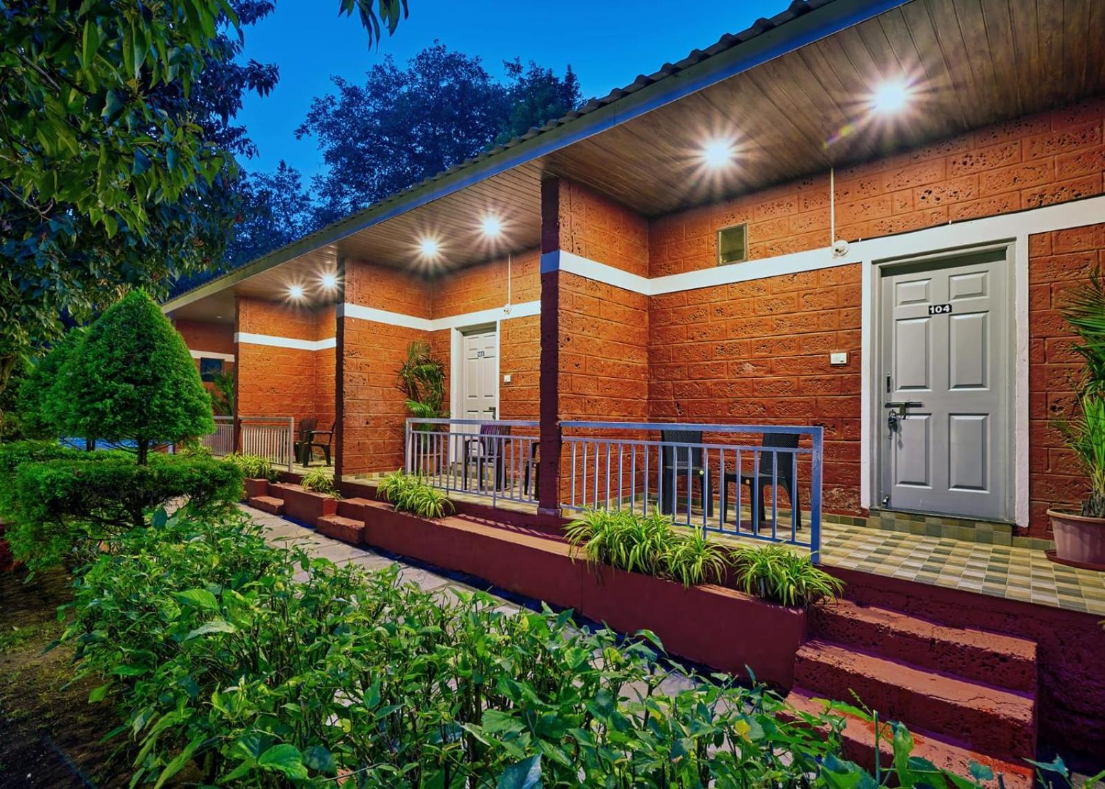 Serenity Resort Panhala Экстерьер фото